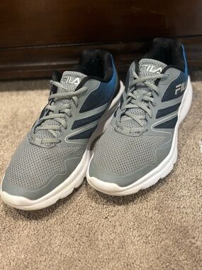 Fila Memory Panorama 8 Men’s Running Shoes Size 10.5 Gray Blue Memory Foam